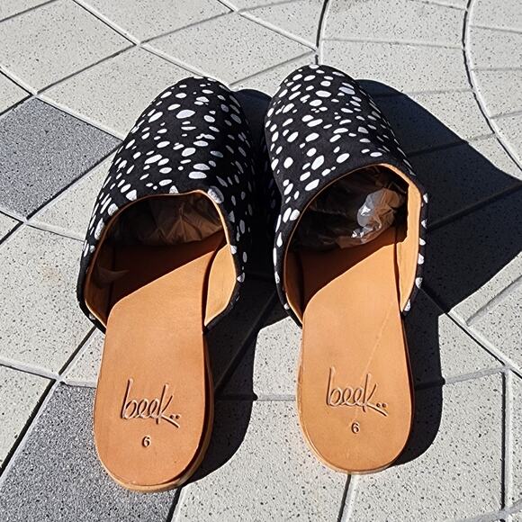 Beek Polka Dot Handcrafted Mules 6 - Picture 4 of 7